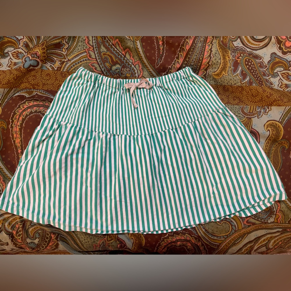 Boden Girl’s Green & White Stripe Skort Size 13-14years
